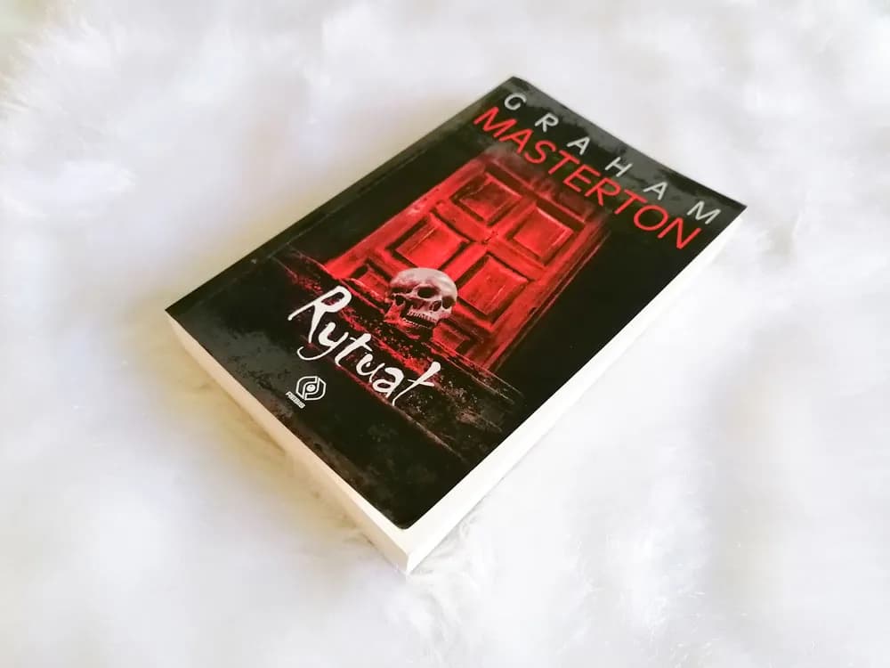 Rytuał książka: Czy ta powieść naprawdę przeraża czytelników?