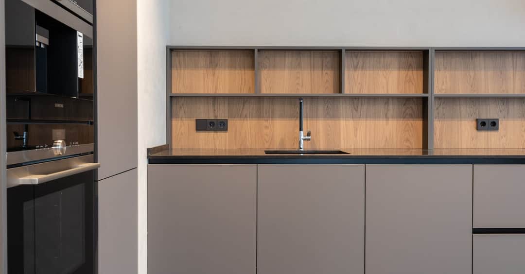 Jaka moc przyłączeniowa potrzebna do domu jednorodzinnego? Poradnik 2025