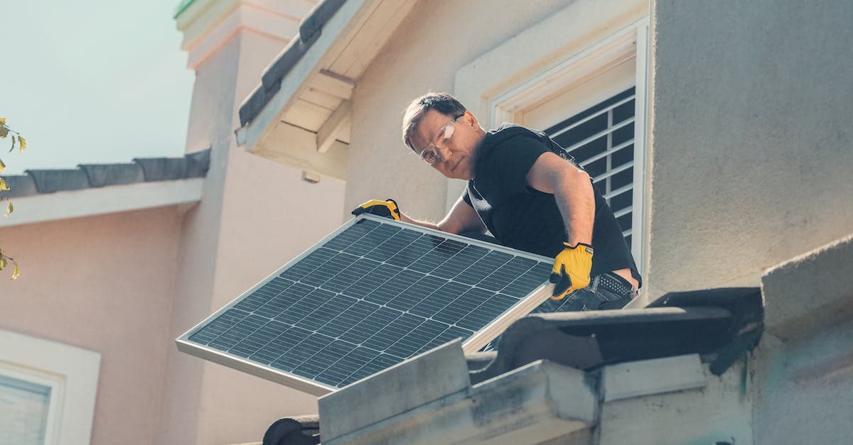 Montaż paneli fotowoltaicznych - porady jak samemu zamontować i podłączyć instalację PV