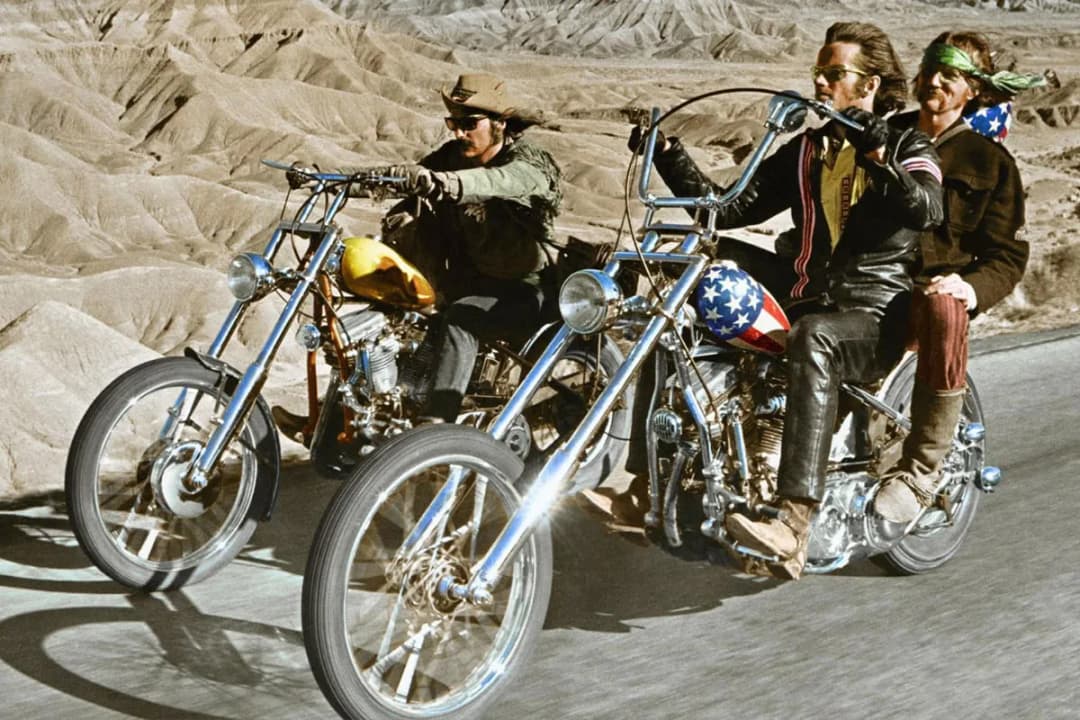 Najlepsze filmy o motocyklach, które wciągną każdego fana dwóch kółek