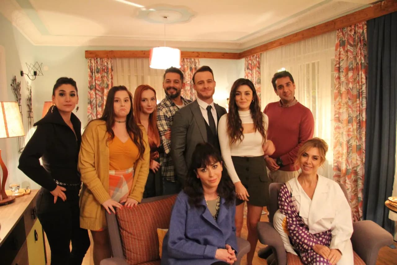 Z ilu odcinków składa się Zapukaj do moich drzwi? Różnice wersji PL i TR